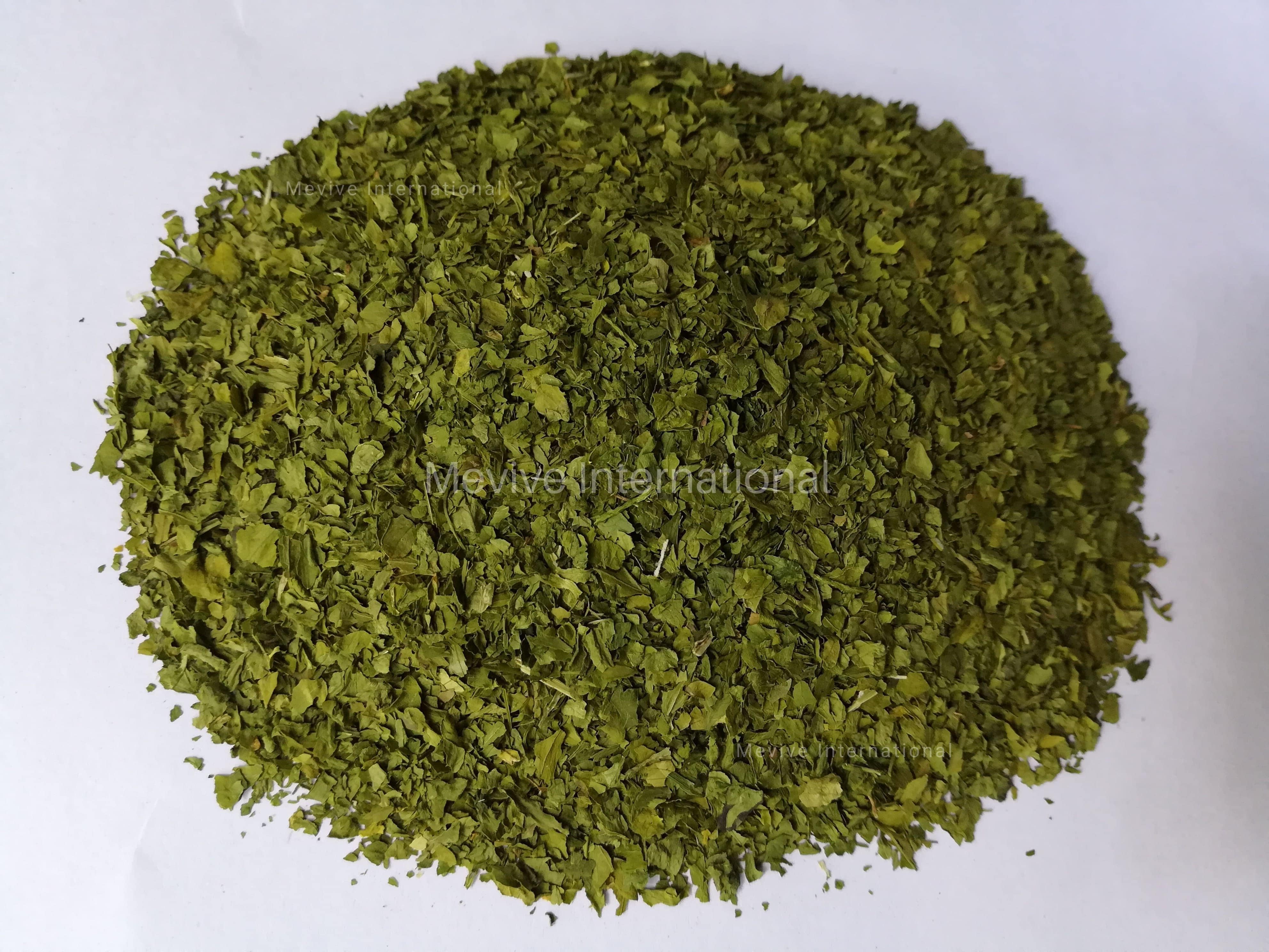 Dehydrated parsley