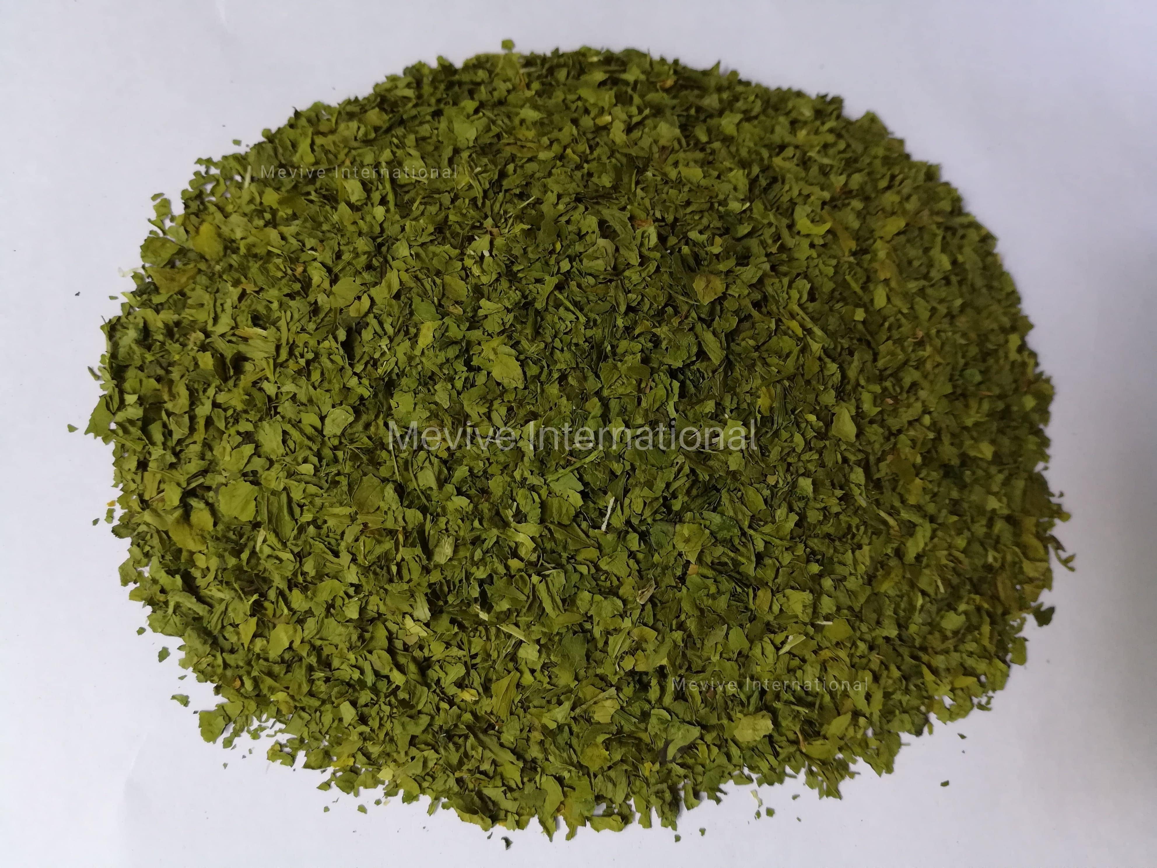 Dry Parsley Leaves