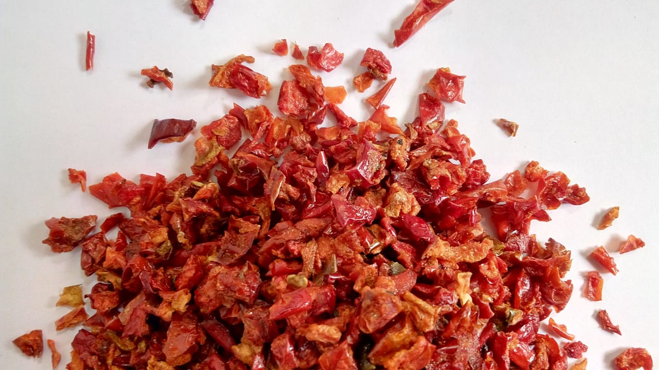 dried red capsicum flakes